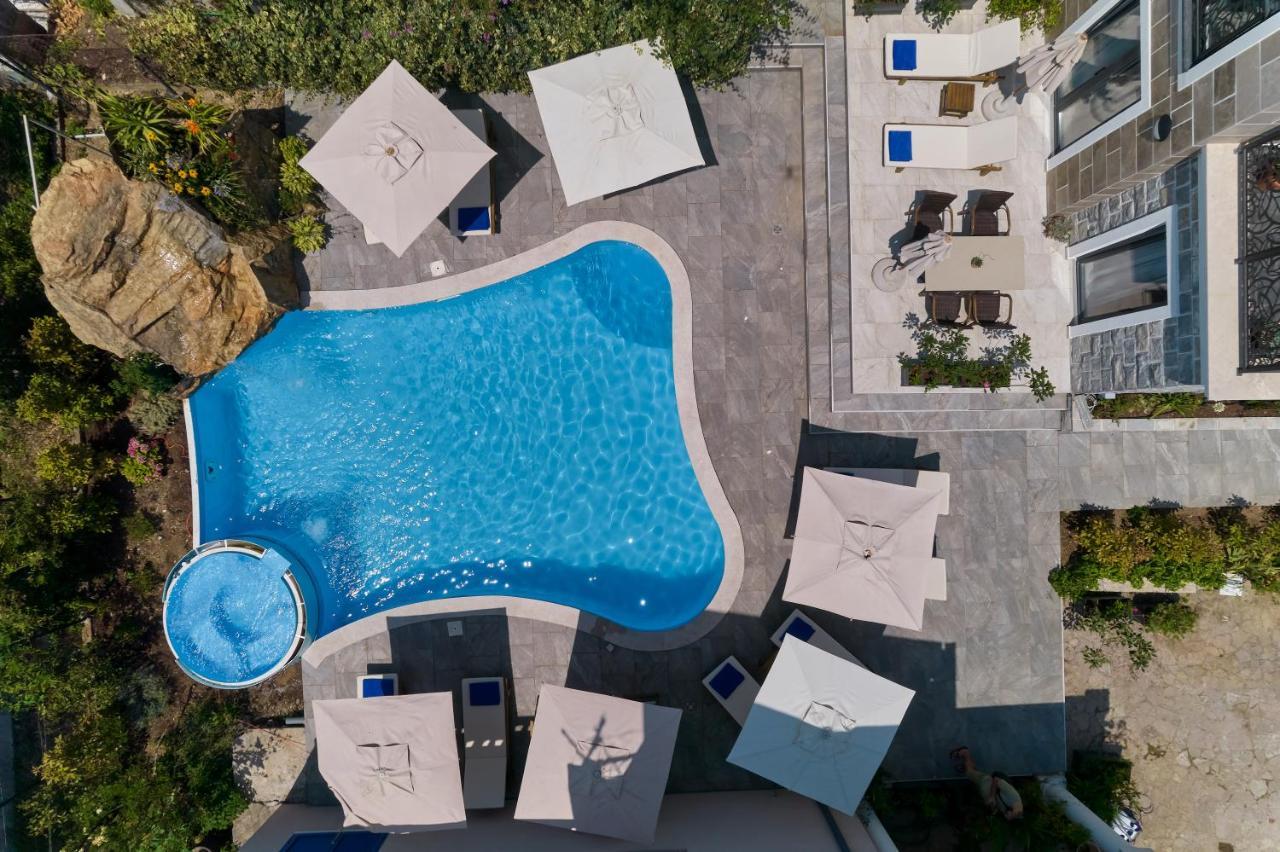 Moderna Luxury Apartments With Heated Pool Tivat Exterior photo