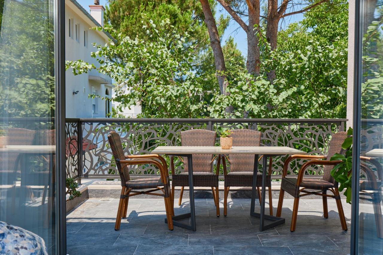 Moderna Luxury Apartments With Heated Pool Tivat Exterior photo