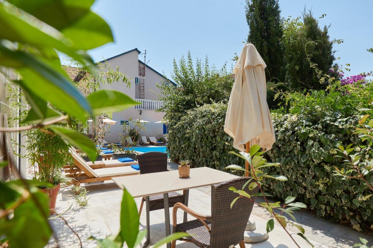 Moderna Luxury Apartments With Heated Pool Tivat Exterior photo