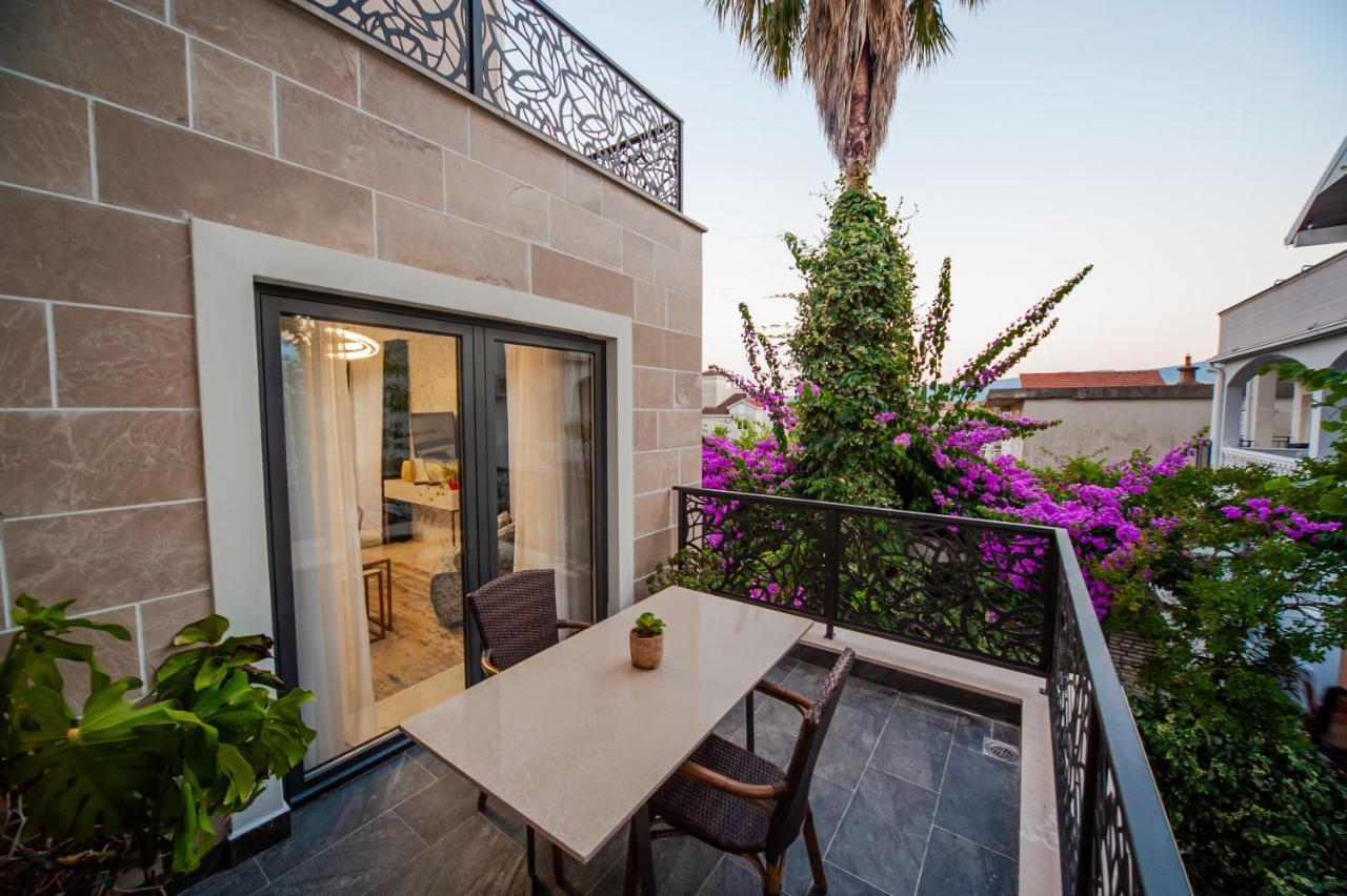 Moderna Luxury Apartments With Heated Pool Tivat Exterior photo